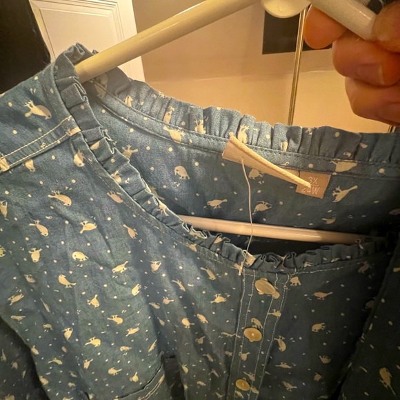 Eshakti bird print chambray button top with belt. - Picture 7 of 7